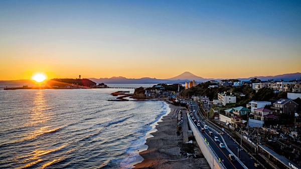 サーファーや「スラムダンク」の聖地　意外な鎌倉